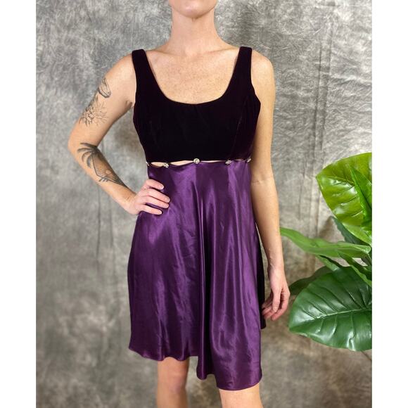 Vintage Purple 90s Y2K Satin Velvet Cutout Rhinestone Low Back Mini Prom Dress - Picture 4 of 7